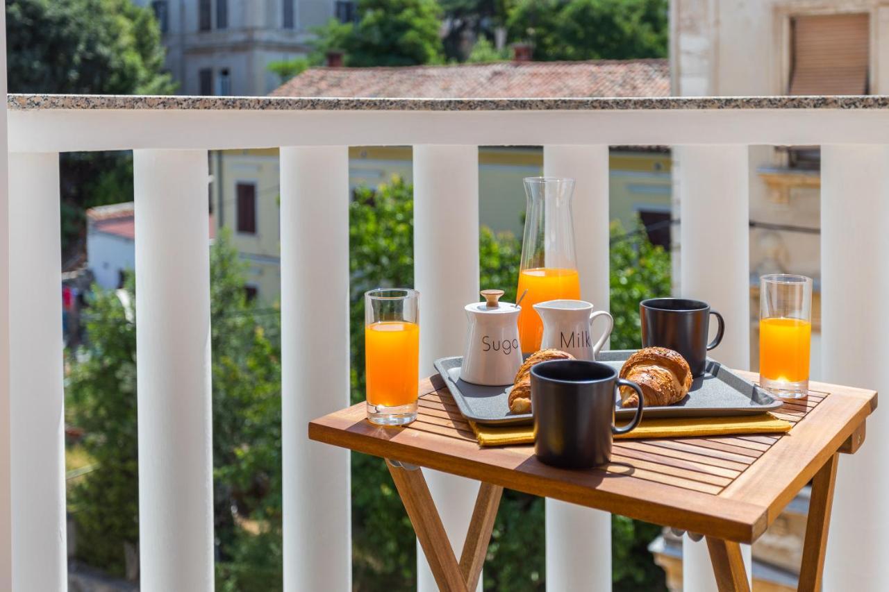 Laveruda Apartment With Balcony And Free Parking Pula Extérieur photo